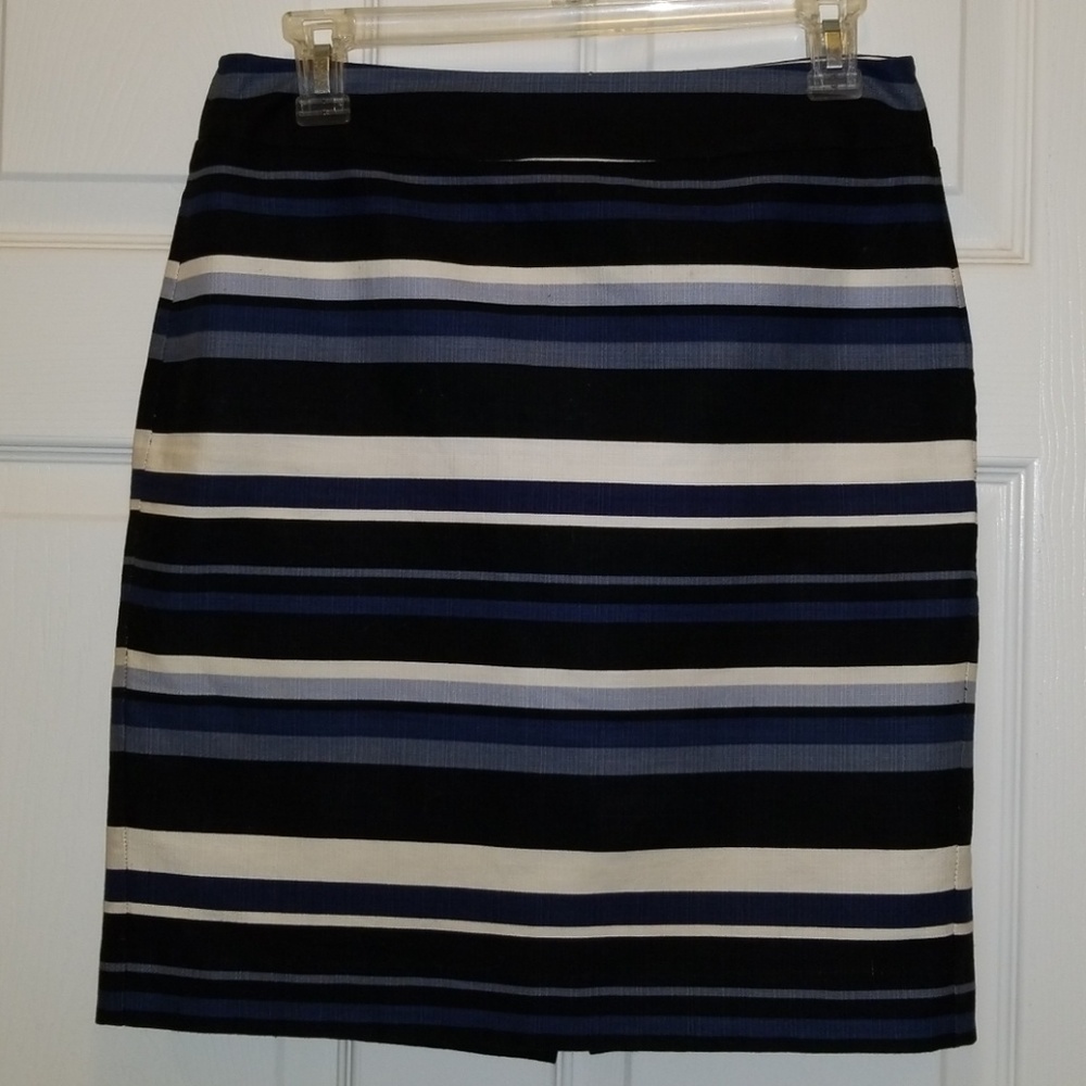 🥳Host Pick 🥂 Banana Republic Skirt